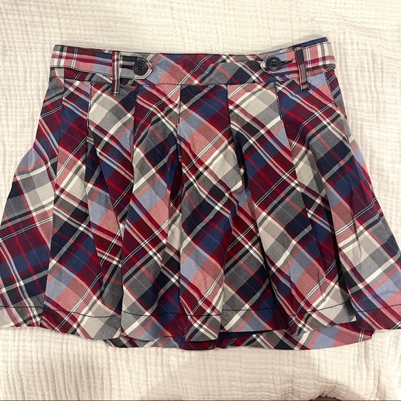 Lydia Martin 3x14 OUTFIT American Apparel T-Shirt / H&M plaid skirt TEEN WOLF - Picture 4 of 6